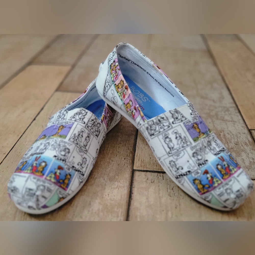 BOBS by Skechers GARFIELD cat movie comic 5.5